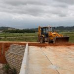 Secretaria de Obras e Intendência Distrital intensificam trabalhos para finalizar instalação de nova ponte